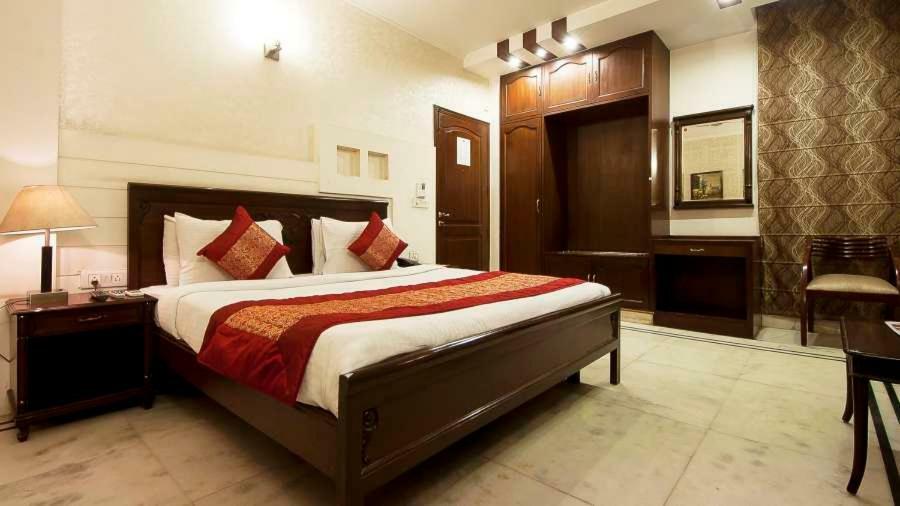 Hotel Comfort Zone New Delhi Exterior photo